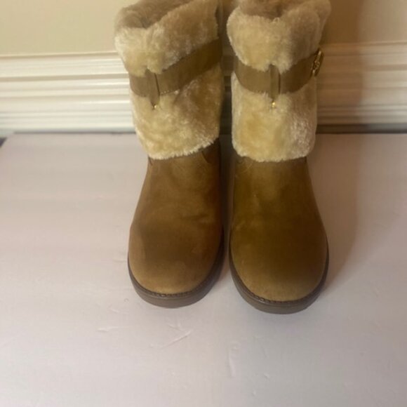 G By Guess Women's Aussie Faux Fur Suede Round Toe Brown Ankle Boot, size 9.5M - Picture 7 of 7